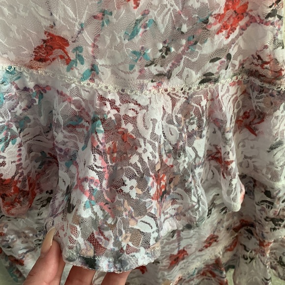 BEBE ROMANTIC LACE ASYMMETRIC RUFFLE DRESS - Picture 5 of 7